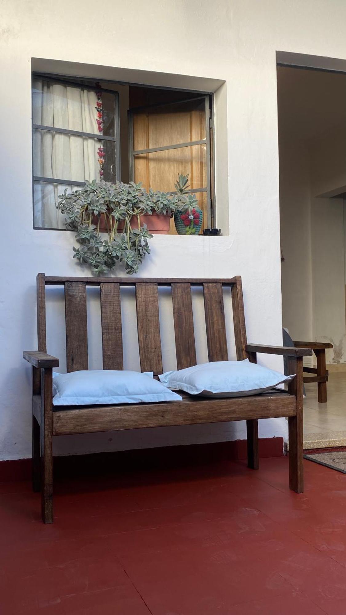 Alojamiento En El Centro De Salta - Casaguemessalta Ngoại thất bức ảnh