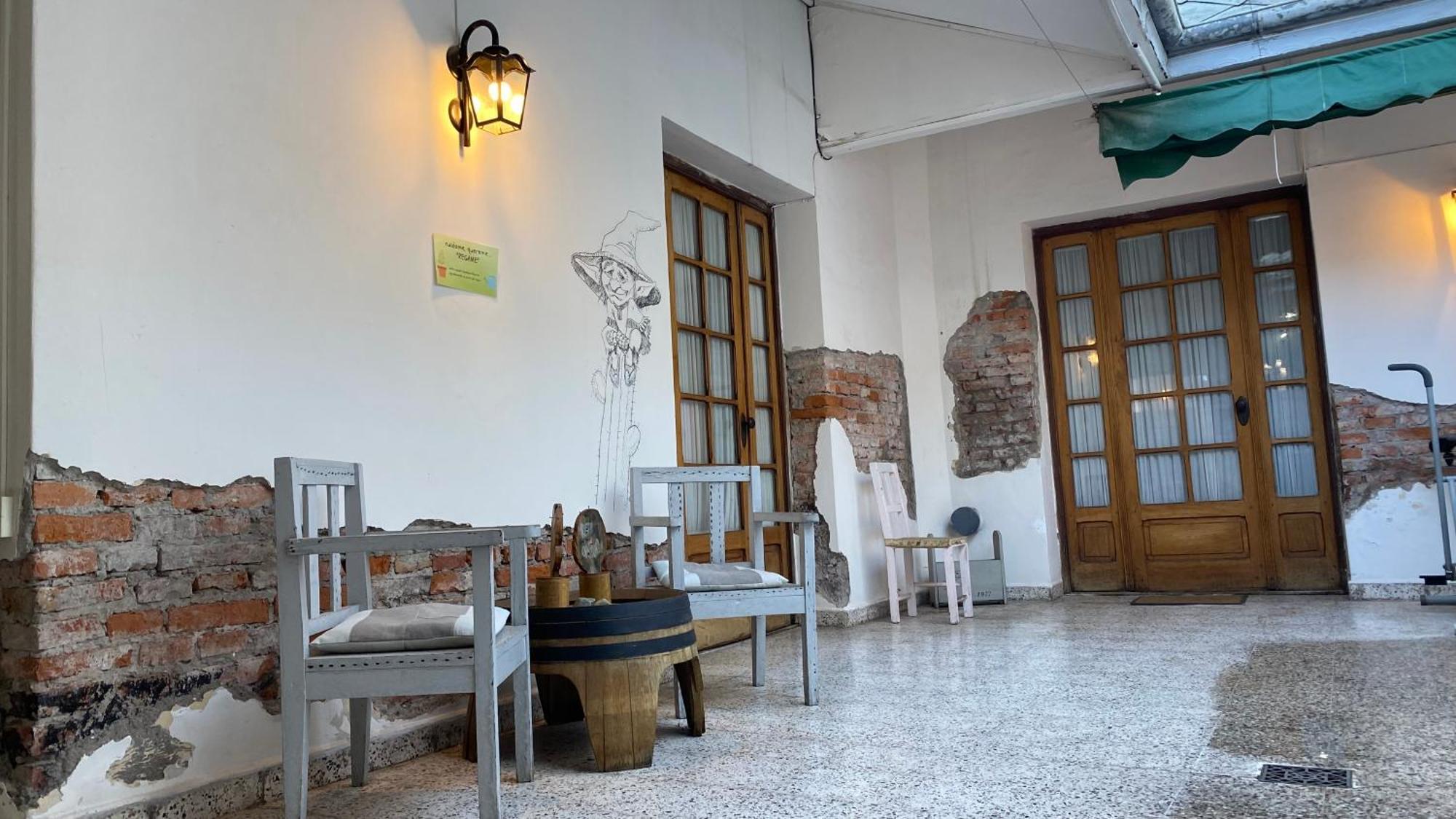 Alojamiento En El Centro De Salta - Casaguemessalta Ngoại thất bức ảnh